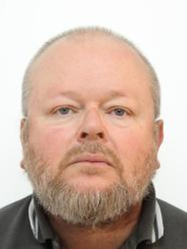 Dr Clive Petry