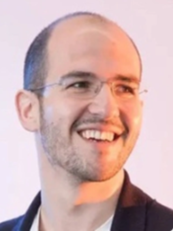 Dr Alex Cagan