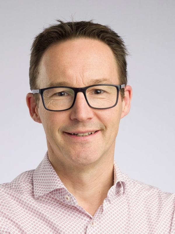 Dr Andrew Buchanan